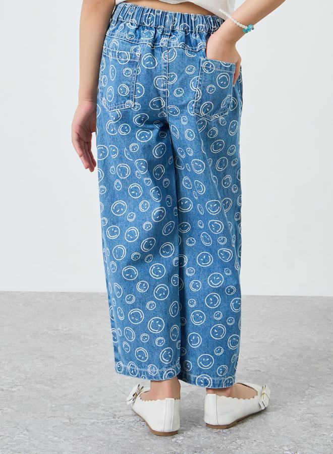 ستايلي جينز بأرجل واسعة وطبعة شعار سمايلي - Image 3